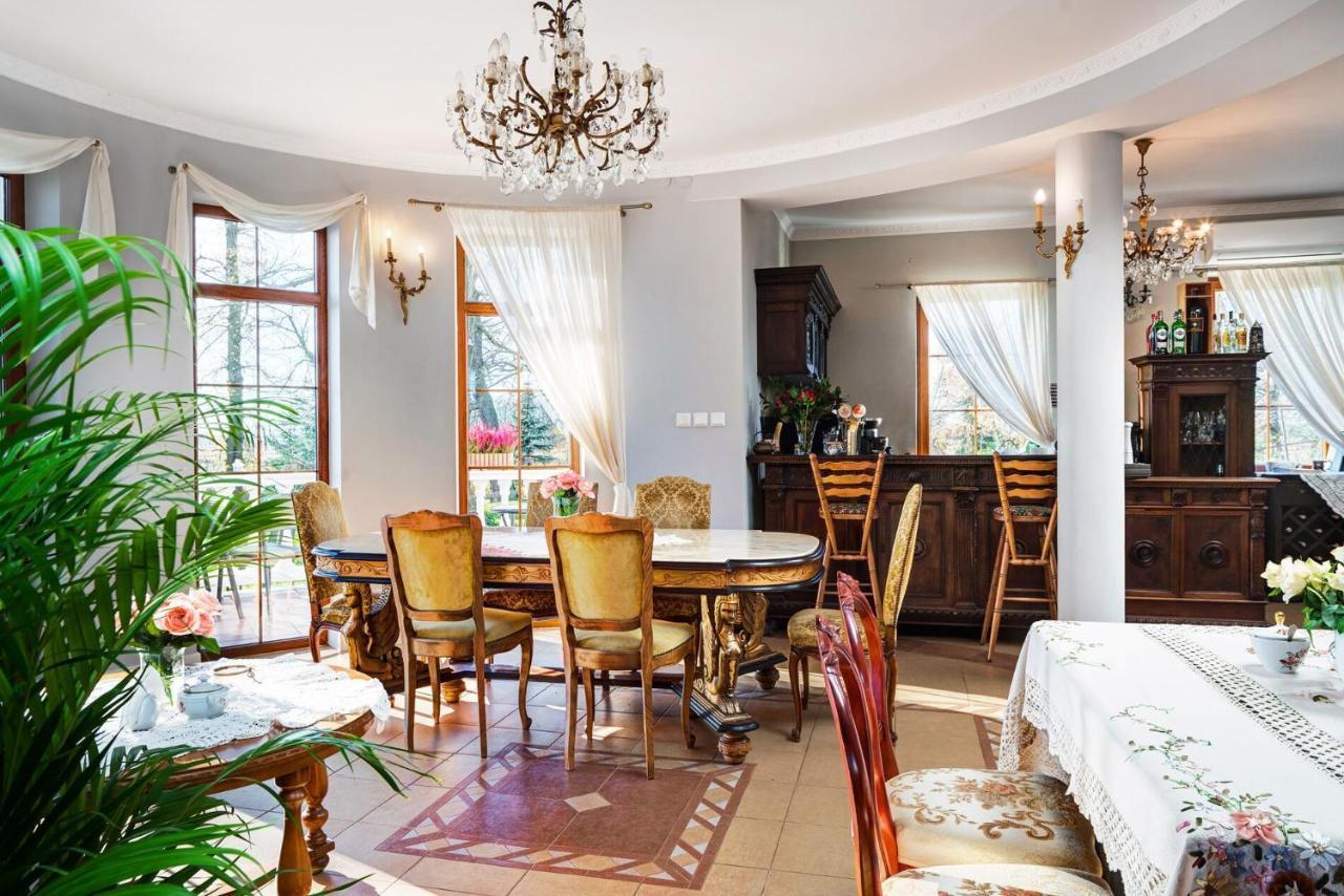 Dwor Osmolice Bed & Breakfast Bialki Dolne Eksteriør bilde